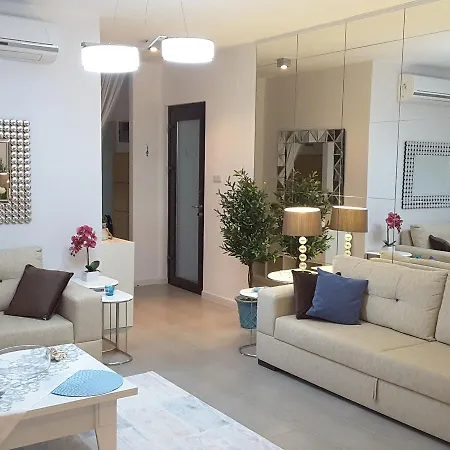 Luxury Waterfront With Private Beach Apartment Bodrum